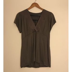 Banana Republic Contrast Silk Trim Empire Waist Short Sleeve Top